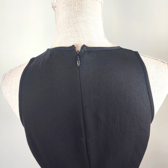 BANANA REPUBLIC WOMEN'S SLEEVELESS TIERED LAYER WAVE FRONT TOP SIZE 6 BLACK - Picture 8 of 10